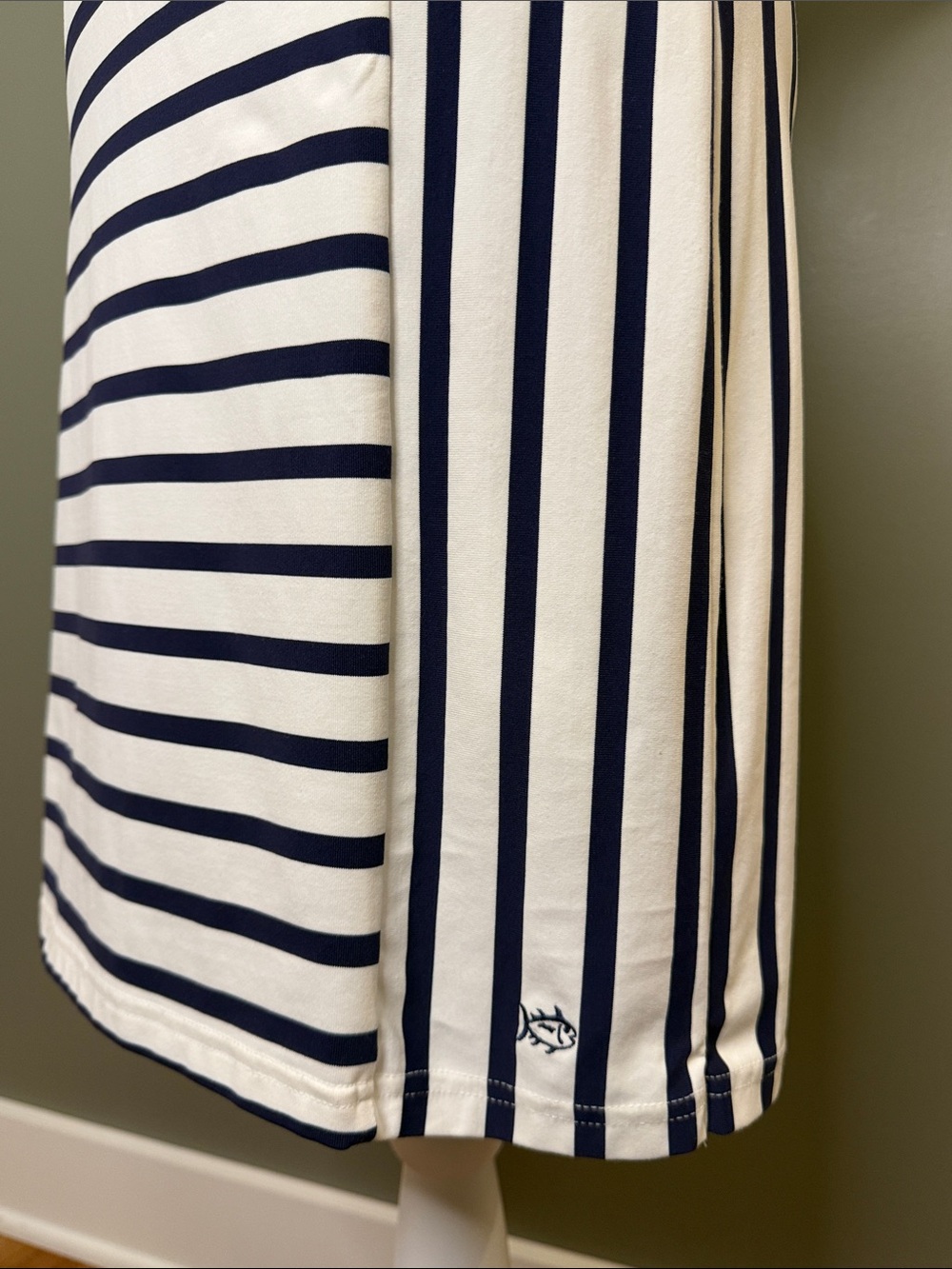 Southern Tide Pippa Navy and White Striped Short-Sleeve Performance Dress Size S - Picture 8 of 9